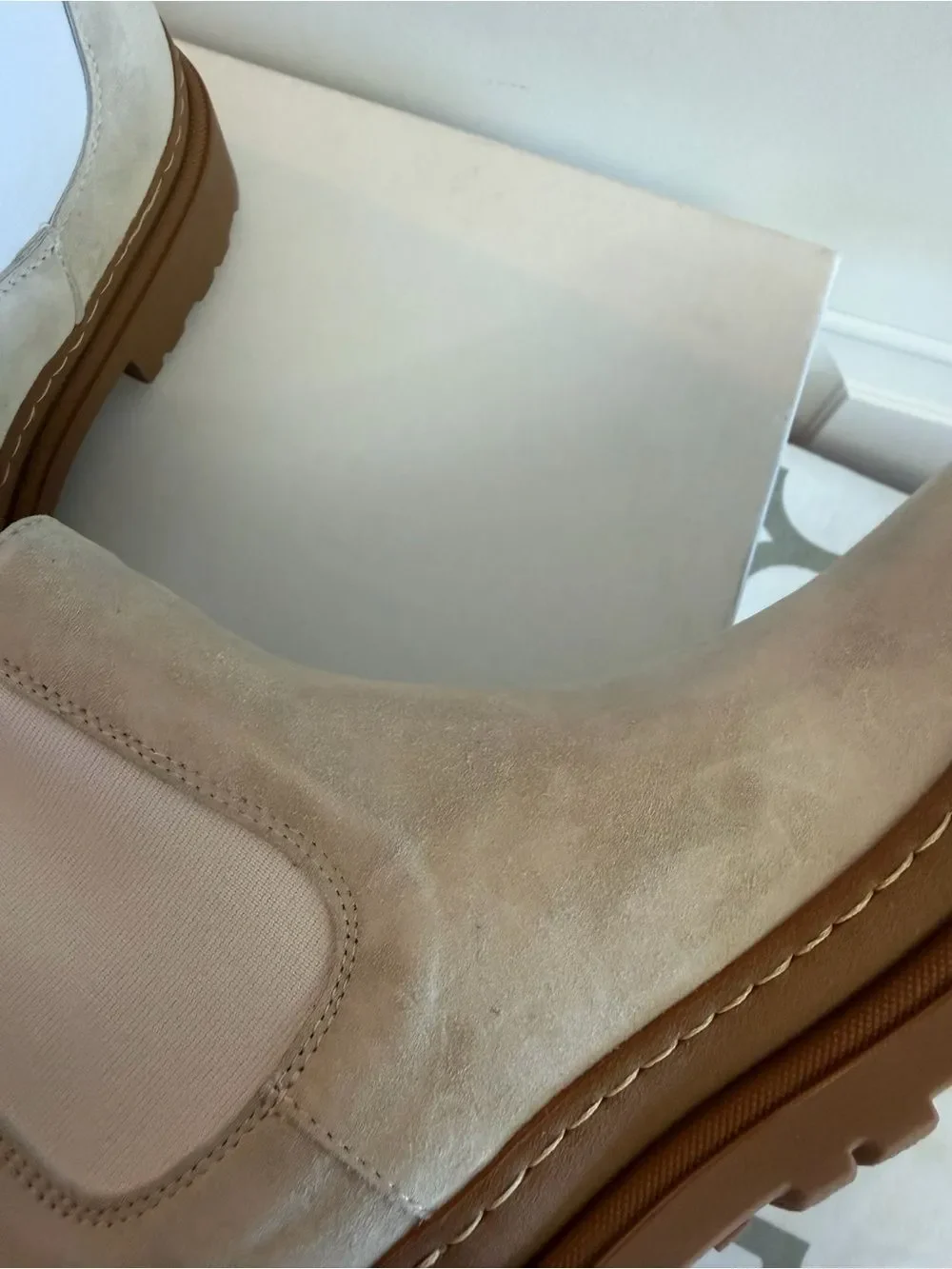 Boemos Made in Italy Ivory Suede Chelsea Boots | Chunky Lug Sole | EU 38 NEW